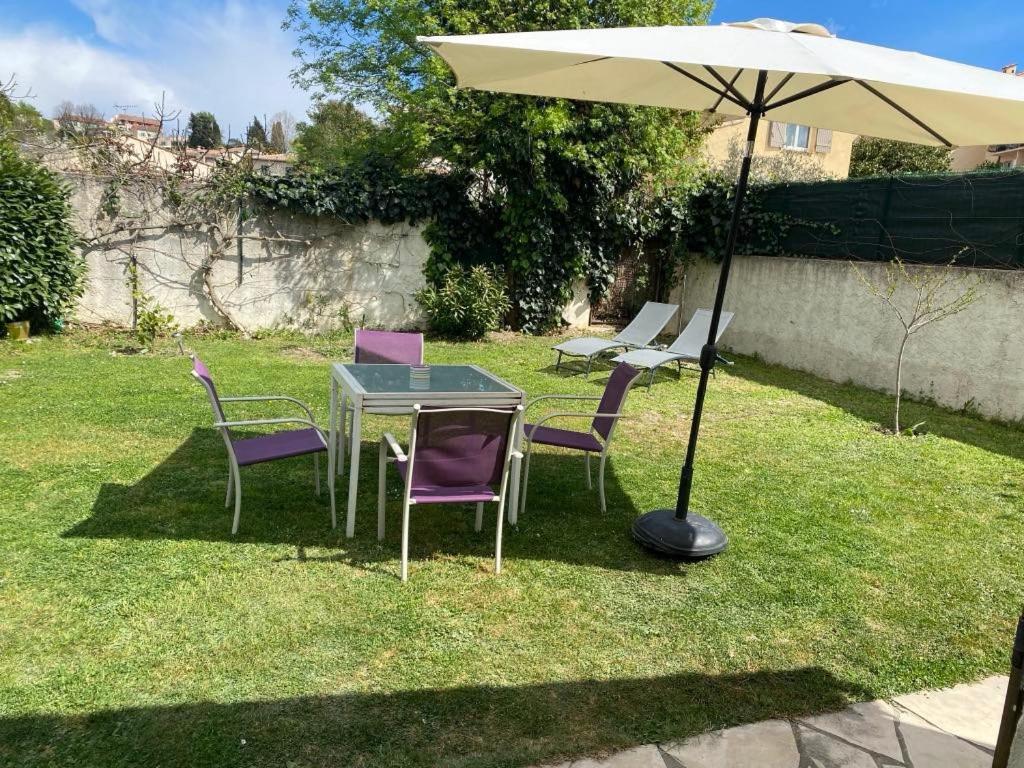 Studio Climatise Avec Piscine Et Jardin Villeneuve-Loubet Dış mekan fotoğraf